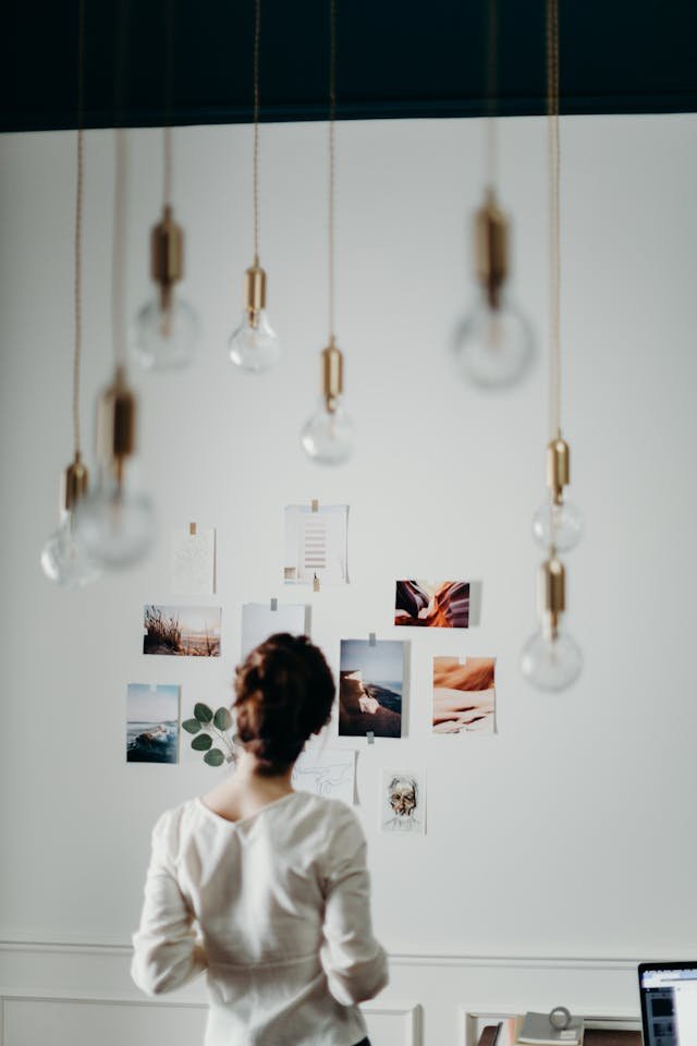 What is a Wealth Vision Board? A Guide to Manifesting Your Financial Dreams