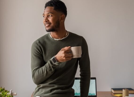 Steps to Financial Independence: A Friendly Guide to Achieving Your Goals
