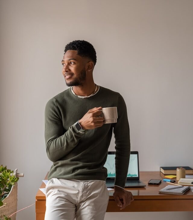 Steps to Financial Independence: A Friendly Guide to Achieving Your Goals
