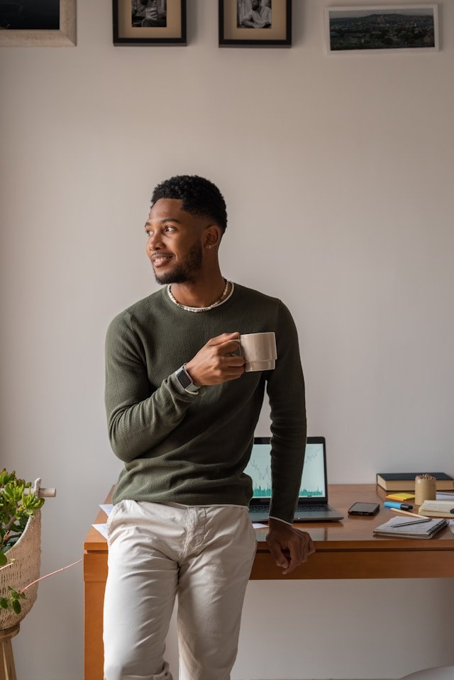 Steps to Financial Independence: A Friendly Guide to Achieving Your Goals