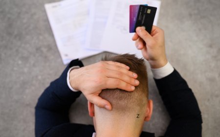 Credit Card Rates at 22%: How the Middle Class Is Subsidizing Bank Profits